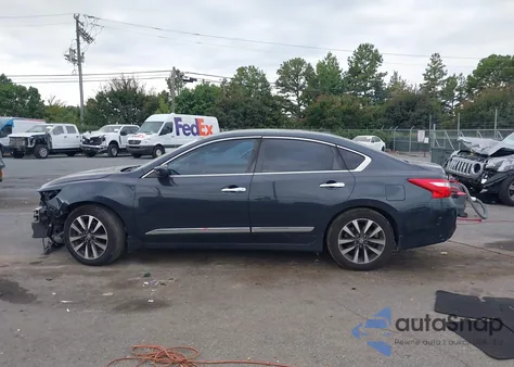 2016 Nissan Altima 2.5 Sv z USA, uszkodzony, nr VIN 1N4AL3AP2GC112452